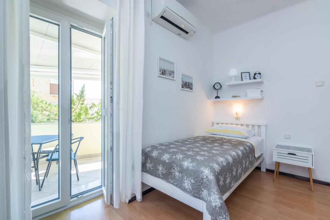 Apartment Luiza With Terrace Baška Εξωτερικό φωτογραφία
